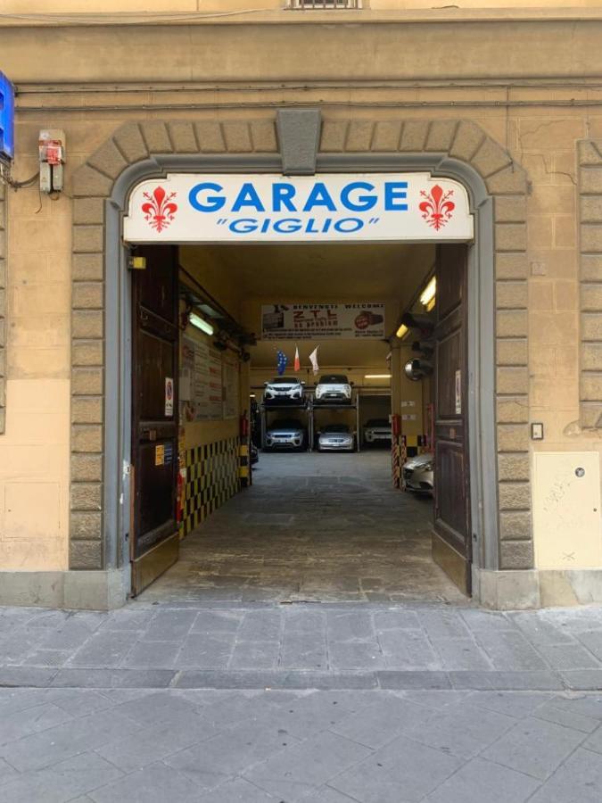 Vrooms All'Angolo Del Duomo Florence Exterior photo